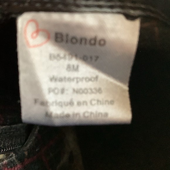 Blondo women’s Waterproof Ankle Boots Size 8, Black Color - Picture 6 of 7